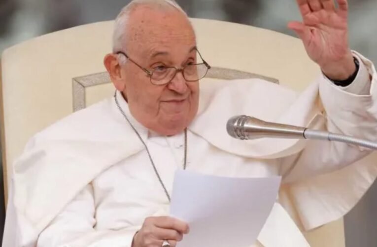 LA SALUD DEL PAPA ES ESTABLE