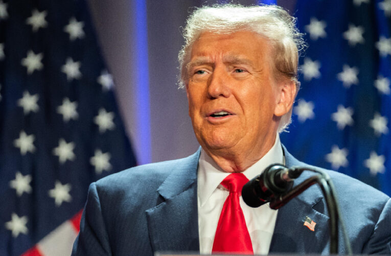 TRUMP ACUDE POR PRIMERA VEZ AL SUPREMO