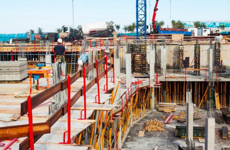 SECTOR CONSTRUCCIÓN EN APUROS POR DEUDA DE GOBIERNO