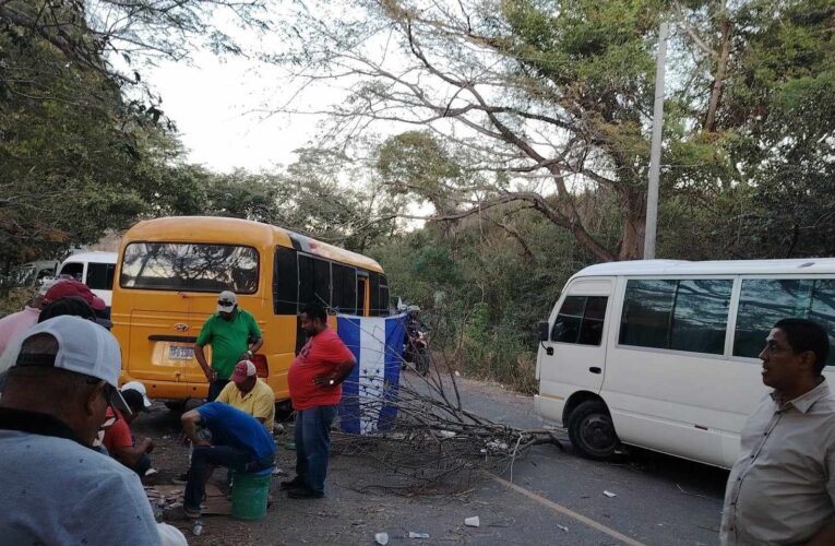 CAOS VIAL NO HAY PAZ EN LA PAZ