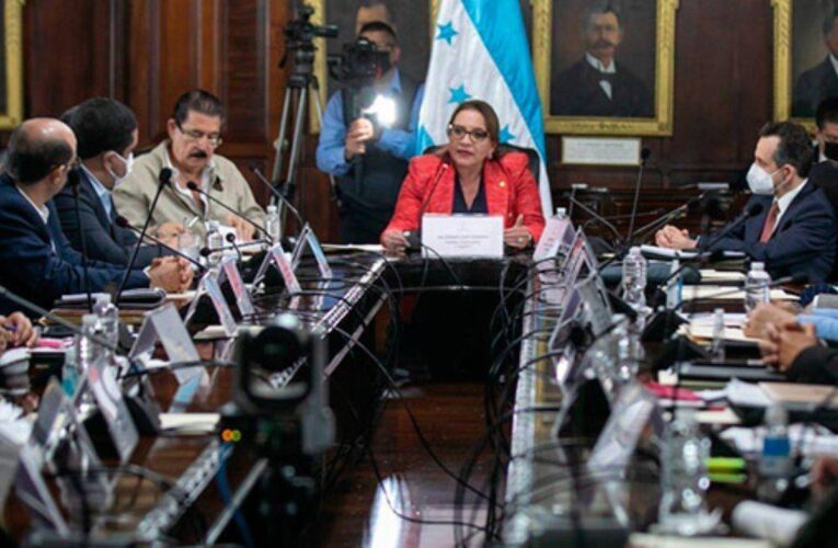 TRES AÑOS DE GESTIÓN CON NARRATIVA RECICLADA