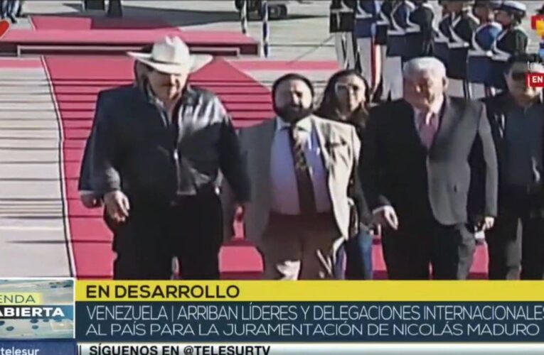 MEL Y SUS MASCOTAS ATERRIZAN EN VENEZUELA