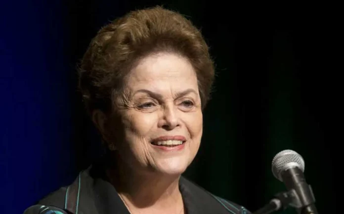 ROUSSEFF, INGRESADA EN UN HOSPITAL DE CHINA