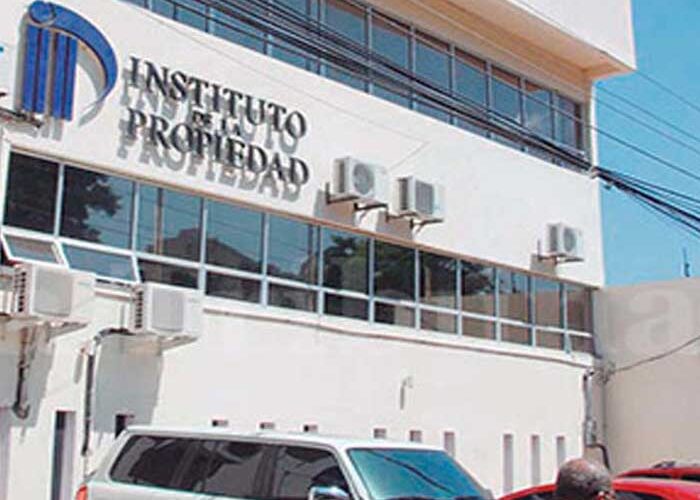 LE SIGUEN SACANDO TRAPITOS SUCIOS  AL IP