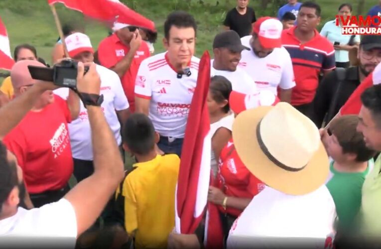 NASRALLA DE RODILLAS CON DRAMA