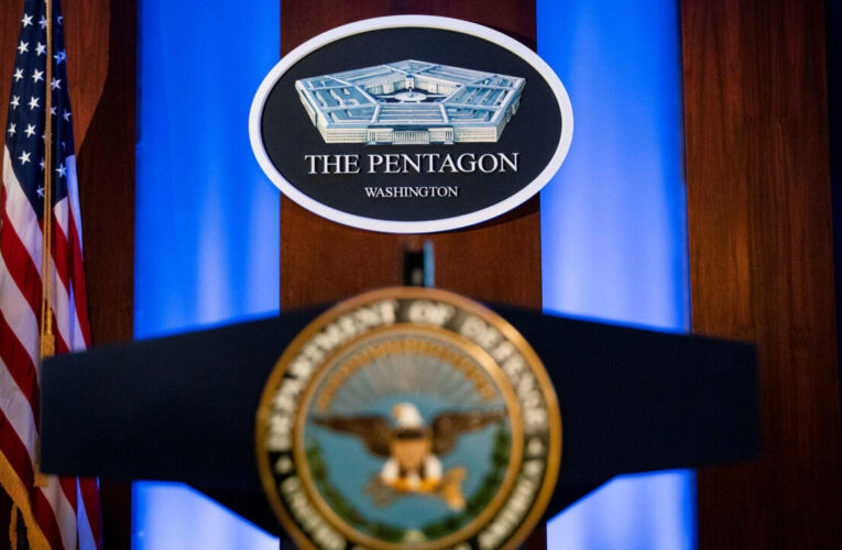 TRUMP SACUDE EL PENTÁGONO