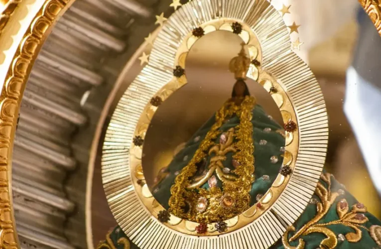 FIESTA DE SUYAPA, ESPERANZA EN UN PAÍS DADO VUELTA