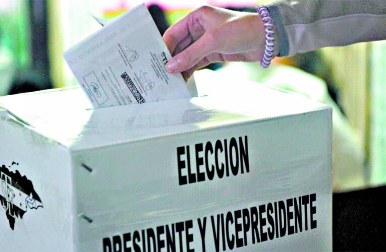 CORRUPTOS SON LAS ESTRELLAS DEL ESPECTÁCULO